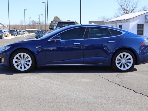 Used 2018 Tesla Model S 100D image 6