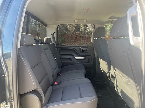 Used 2018 Chevrolet Silverado 1500 LT image 22