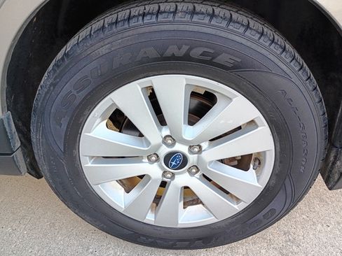 Used 2015 Subaru Outback 2.5i Premium image 23