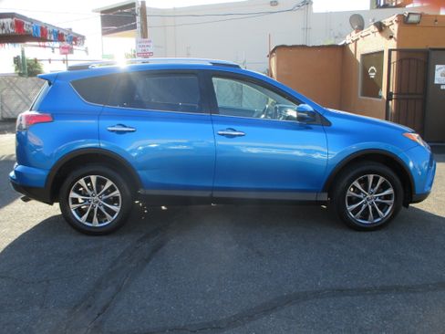Used 2016 Toyota RAV4 AWD Limited image 1