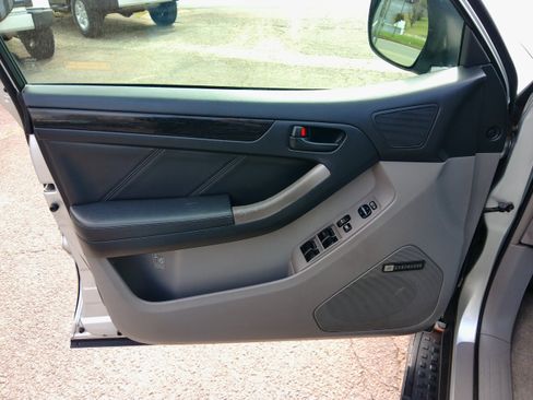 Used 2007 Toyota 4Runner Limited image 22