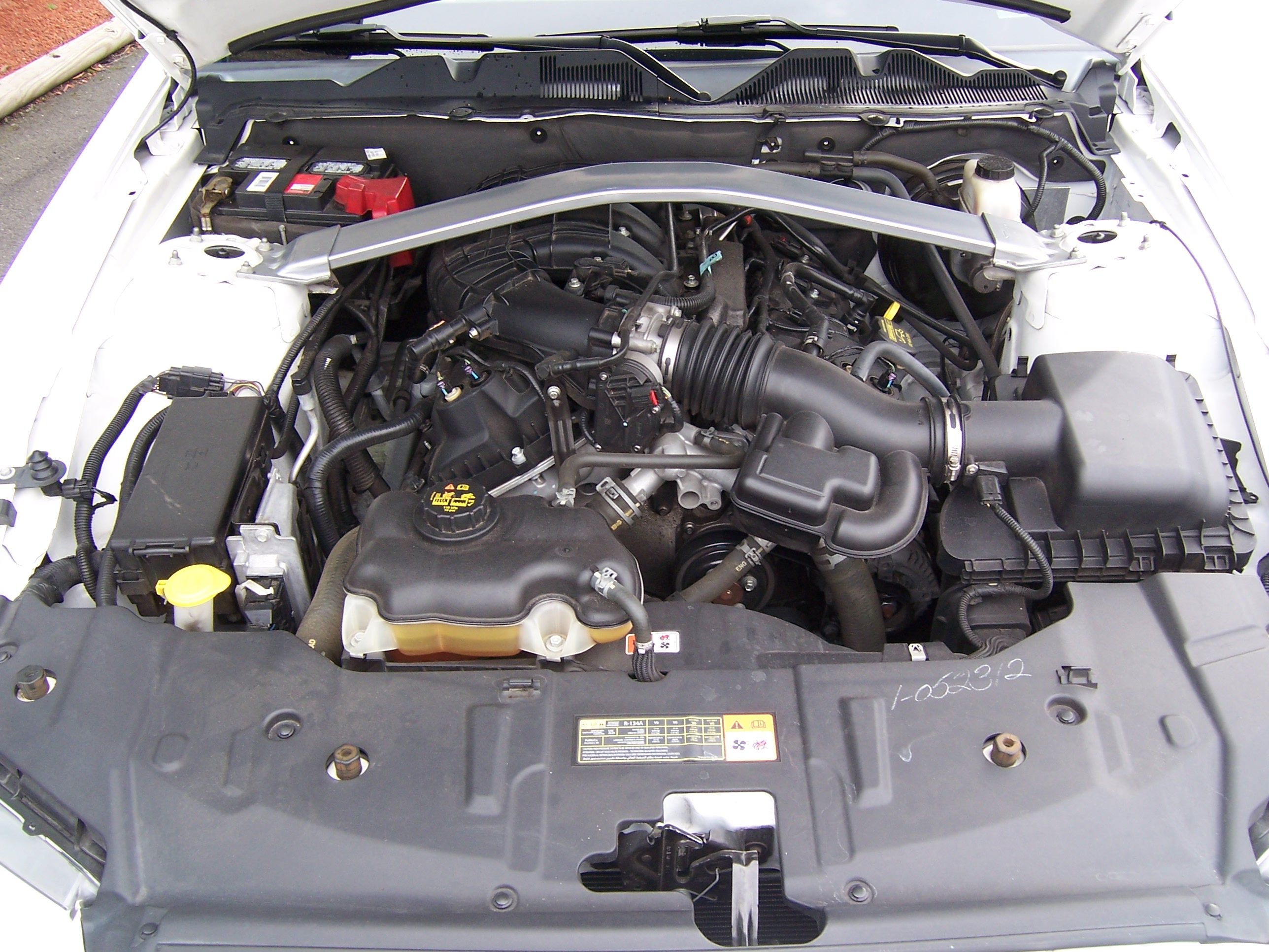 Used 2013 Ford Mustang Premium RWD image 12