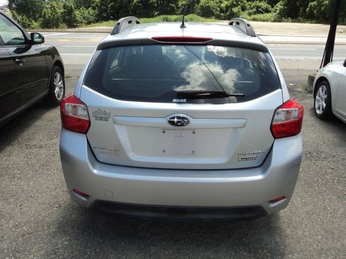 Used 2013 Subaru Impreza 2.0i Sport Premium image 11