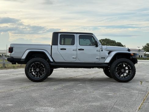 Used 2021 Jeep Gladiator Sport AWD/4WD image 10