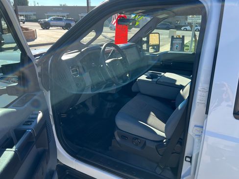 Used 2012 Ford F250 XLT image 7