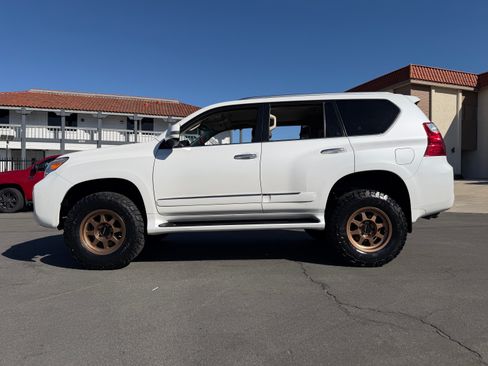 Used 2013 Lexus GX 460 image 5