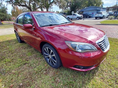 Used 2012 Chrysler 200 S image 3