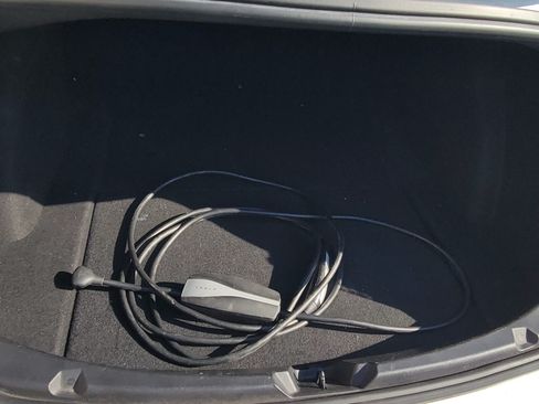 Used 2019 Tesla Model 3 image 12