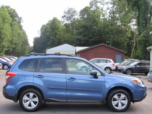 Used 2016 Subaru Forester 2.5i Premium AWD/4WD image 11