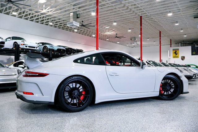 Used 2018 Porsche 911 GT3 RWD image 13