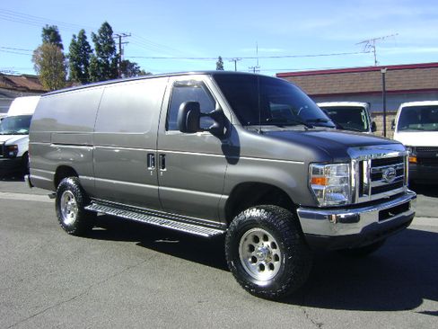 Used 2008 Ford E-350 and Econoline 350 image 3