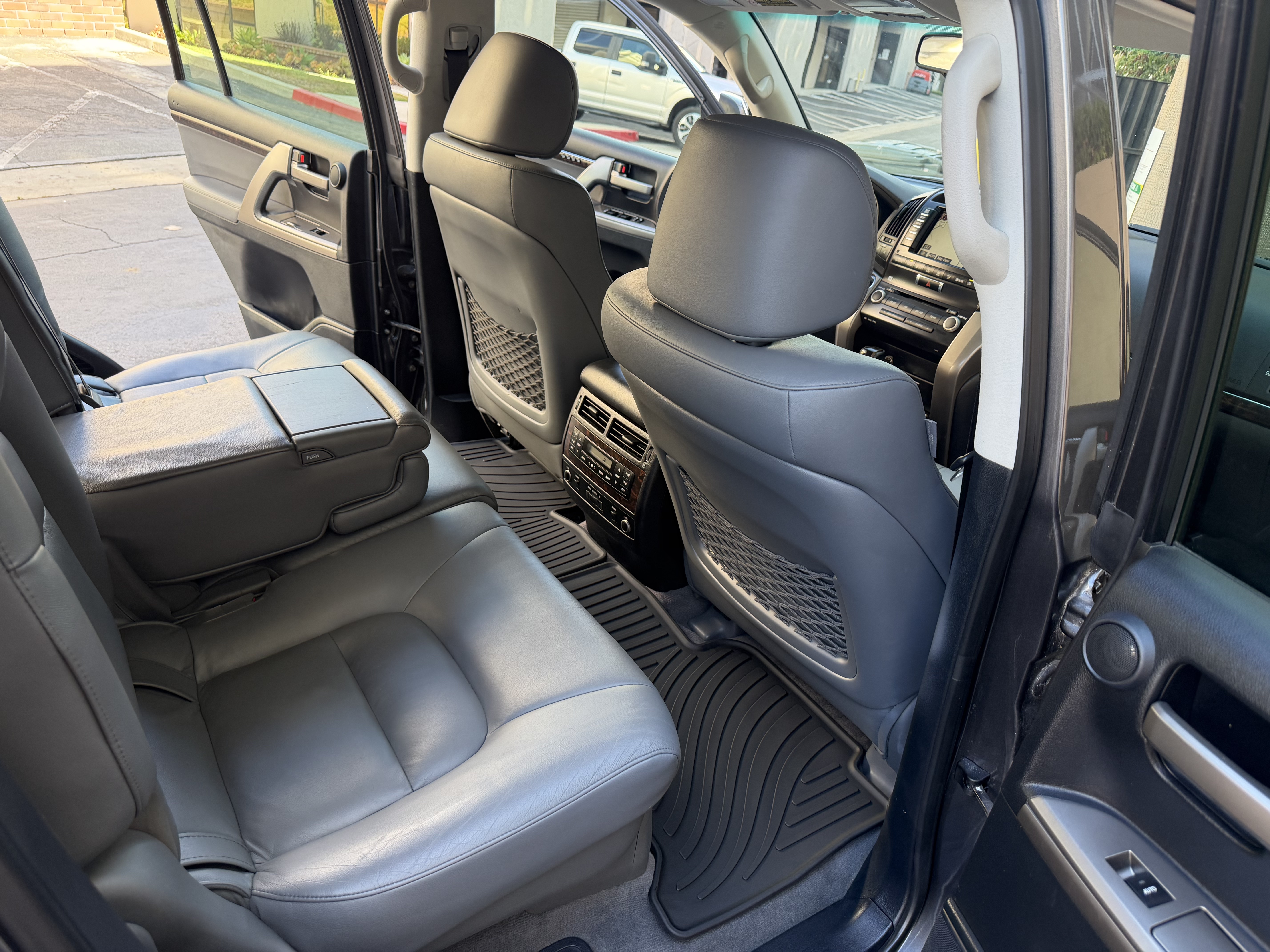 Used 2008 Toyota Land Cruiser UNAVAIL AWD/4WD image 32