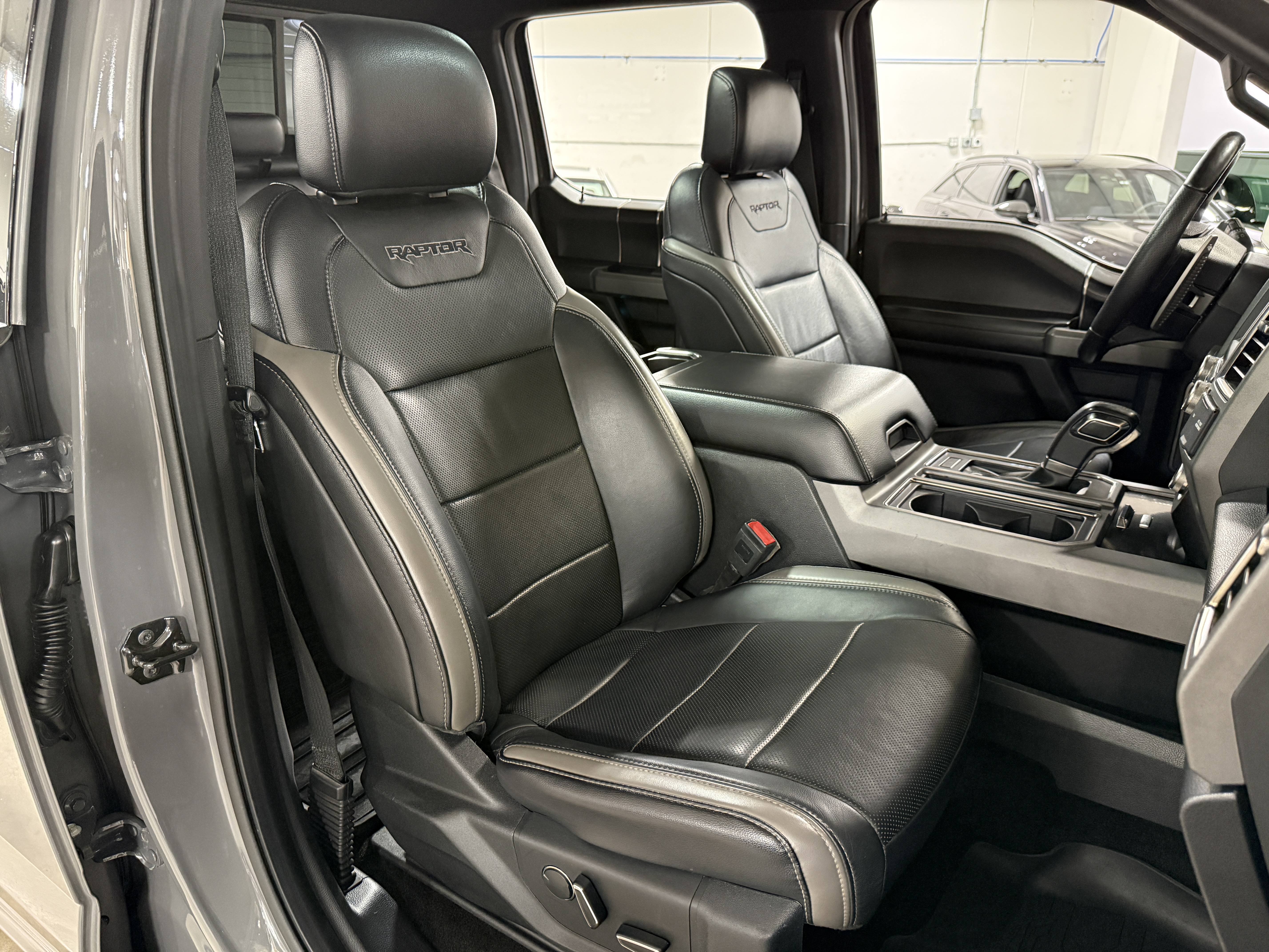 Used 2018 Ford F150 4x4 Crew Cab Raptor image 22
