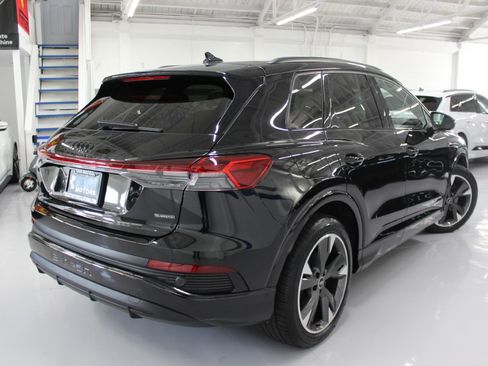 Used 2024 Audi Q4 e-tron Premium Plus image 7
