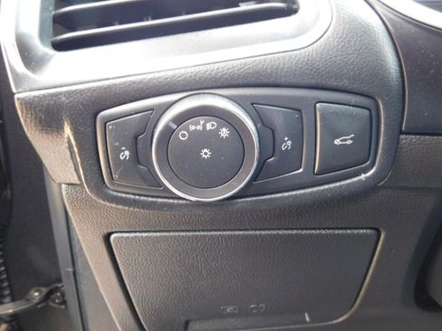 Used 2018 Ford Edge FWD Titanium image 10