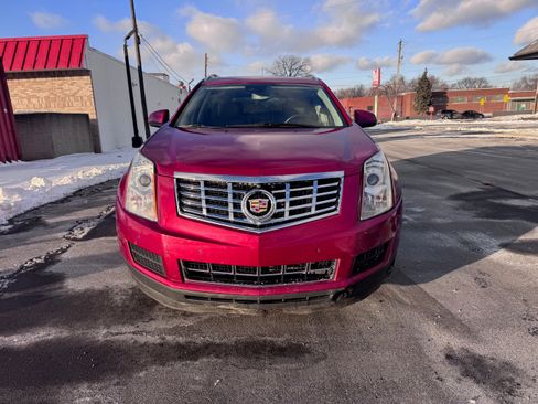 Used 2013 Cadillac SRX Luxury image 2