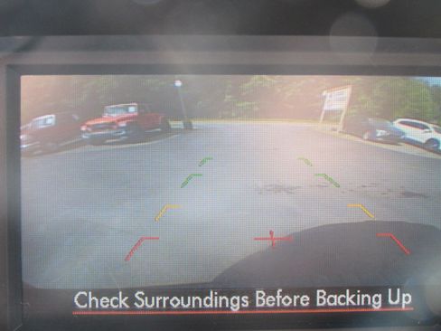 Used 2014 Subaru Forester 2.5i Premium AWD/4WD image 21