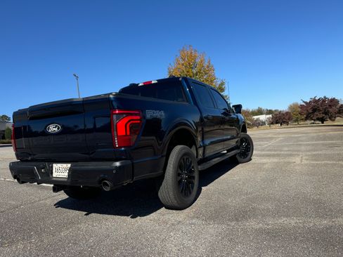 Used 2025 Ford F150 Lariat image 24