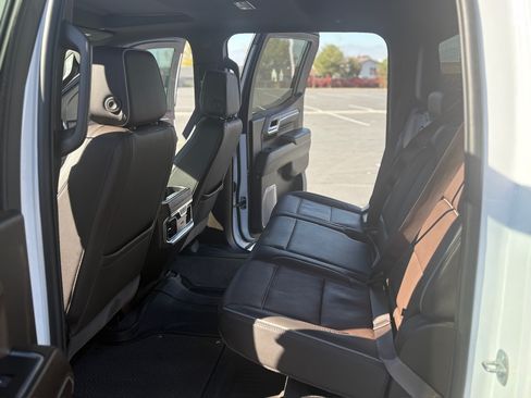 Used 2023 GMC Sierra 1500 Denali image 12