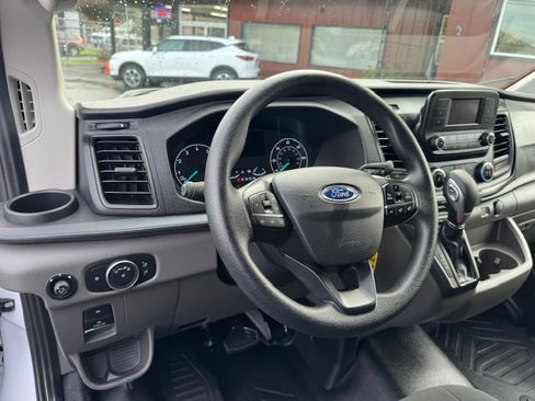 Used 2024 Ford Transit 250 image 9