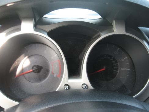 Used 2012 Nissan Juke AWD image 10