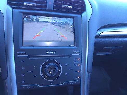Used 2015 Ford Fusion Titanium FWD image 16