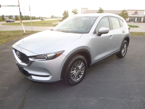 Used 2018 MAZDA CX-5 Sport image 3