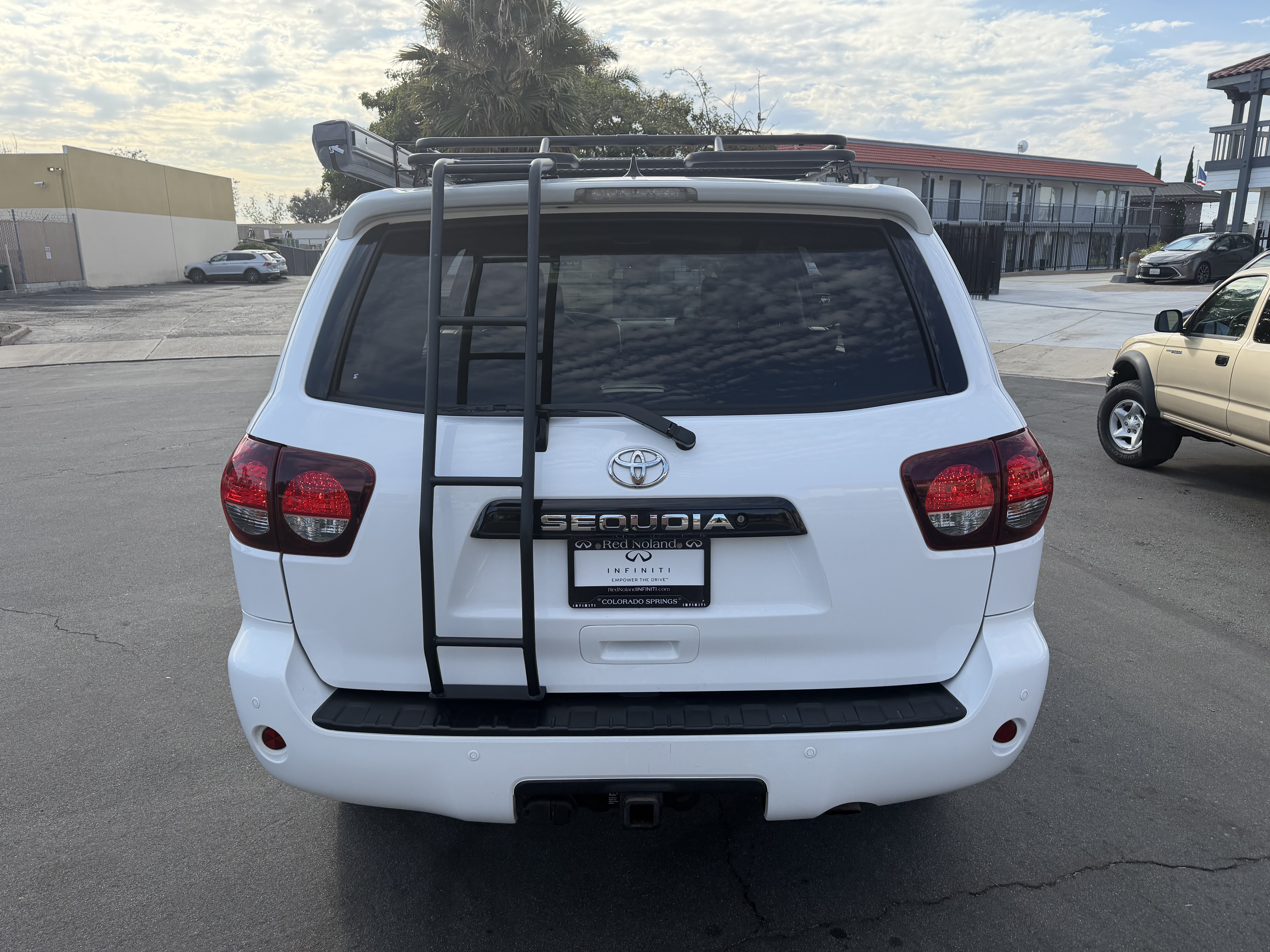 Used 2018 Toyota Sequoia TRD Sport AWD/4WD image 13