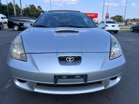 Used 2001 Toyota Celica GT FWD image 2
