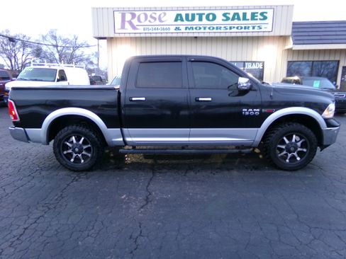 Used 2016 RAM 1500 Laramie image 6