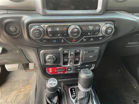 Used 2022 Jeep Wrangler Unlimited Rubicon 4xe image 10