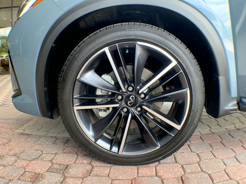 Used 2023 INFINITI QX50 Sport FWD image 3