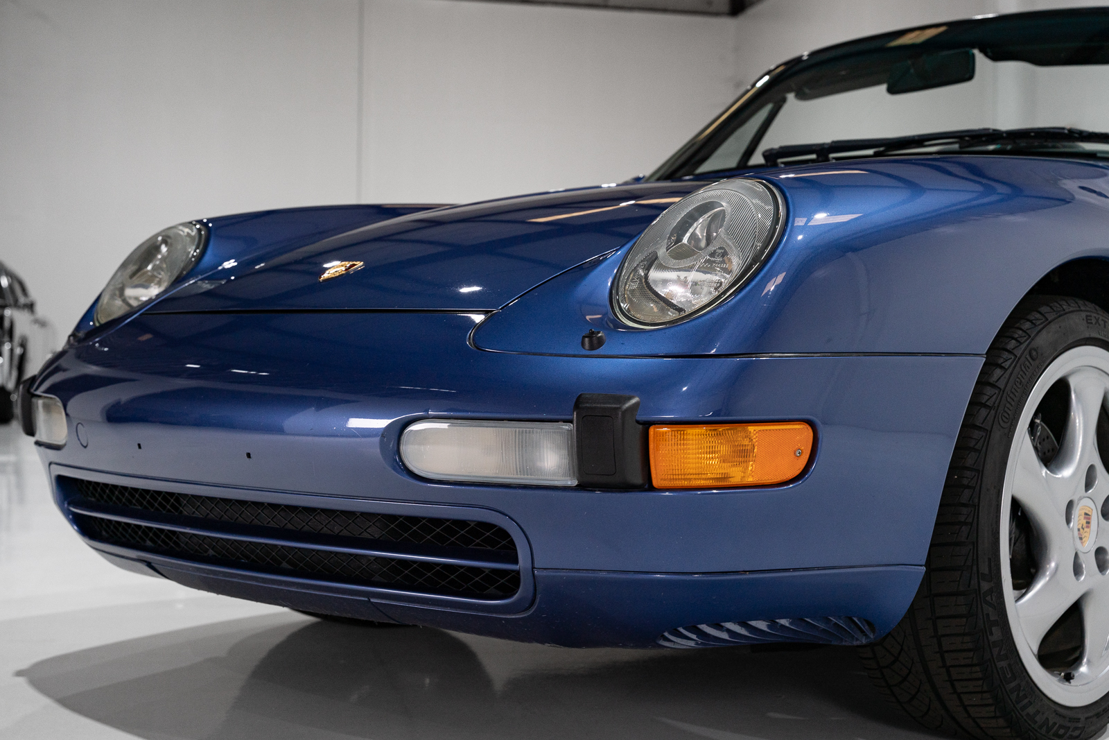 Used 1997 Porsche 911 Carrera Cabriolet RWD image 40