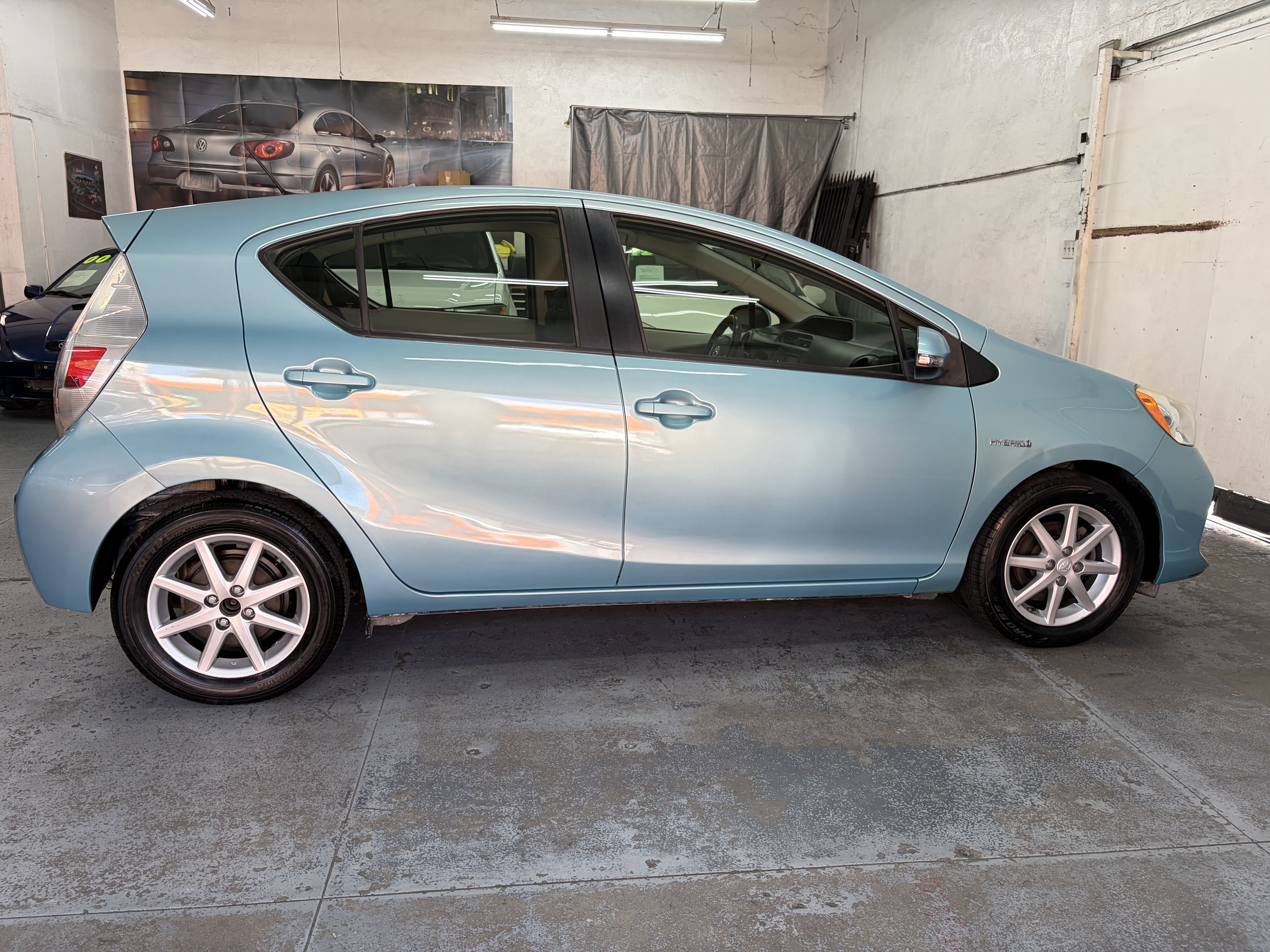 Used 2014 Toyota Prius C Three FWD image 9