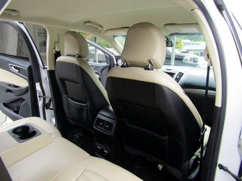 Used 2015 Ford Edge AWD SEL image 24