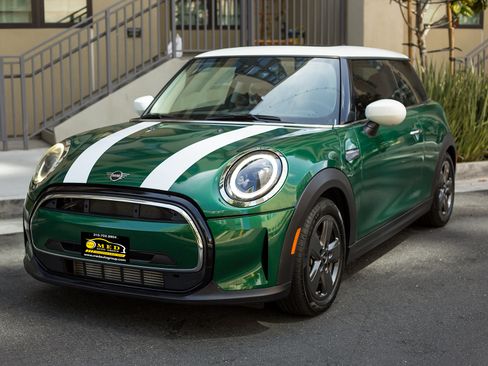 Used 2023 MINI Cooper image 1