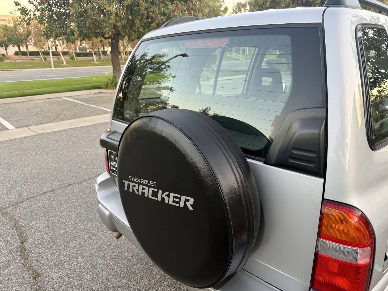 Used 2004 Chevrolet Tracker 4WD LT image 41