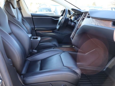 Used 2018 Tesla Model S 100D image 16