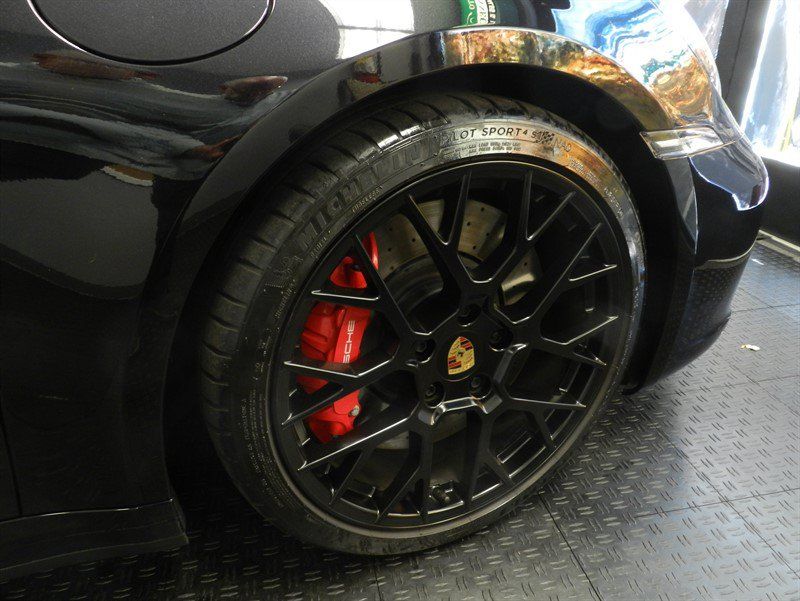 Used 2024 Porsche 911 Targa 4 GTS AWD/4WD image 16