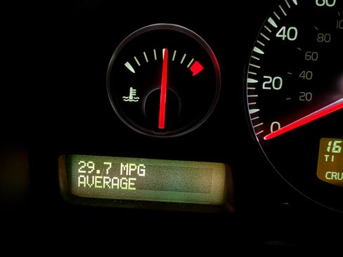 Used 2006 Volvo V70 2.4 image 45