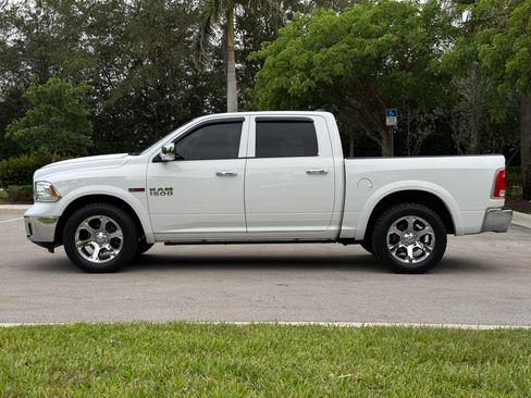 Used 2018 RAM 1500 2WD Crew Cab Laramie image 6