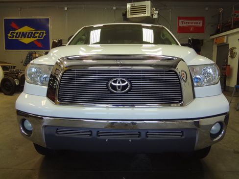 Used 2007 Toyota Tundra 2WD CrewMax SR5 image 2