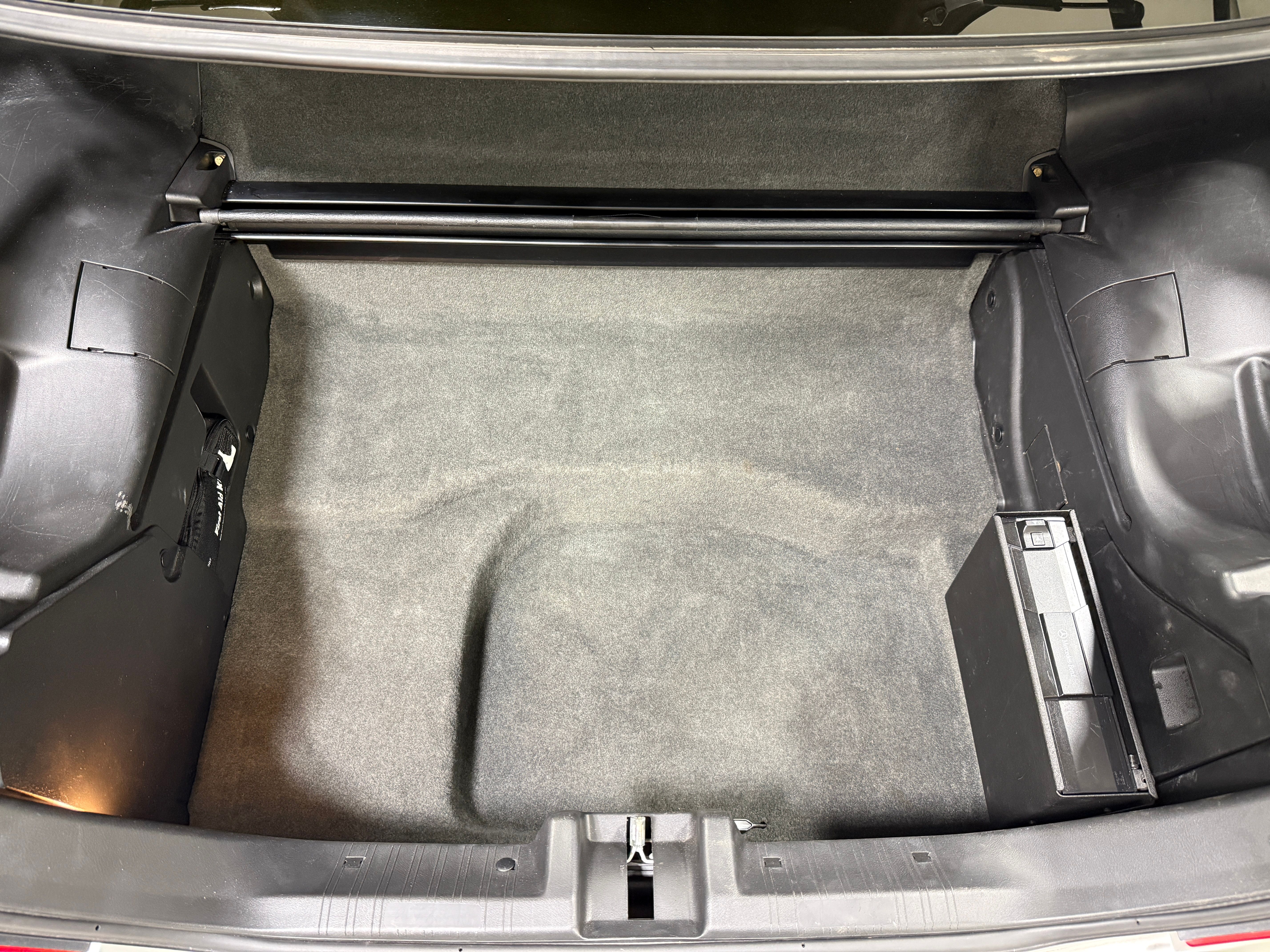Used 2001 Mercedes-Benz SLK 320 image 32