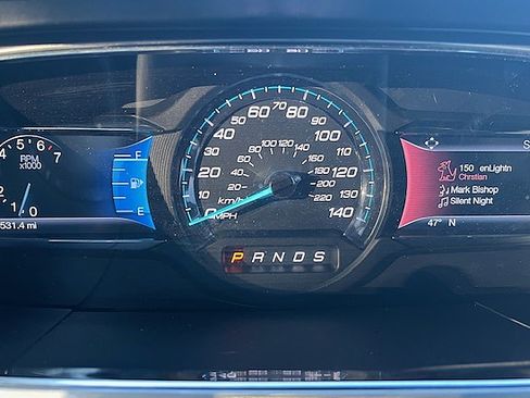 Used 2017 Ford Taurus SEL image 33