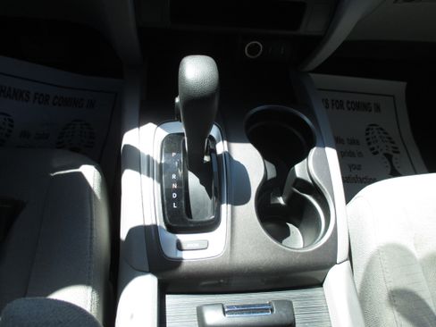 Used 2016 Honda Pilot EX Sport Utility 4D image 7