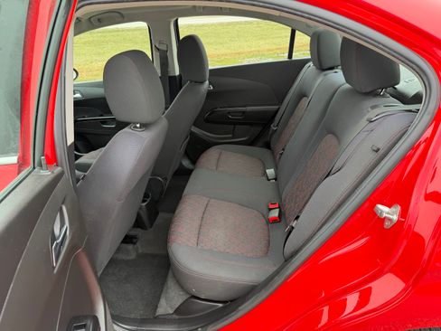Used 2020 Chevrolet Sonic LT image 10