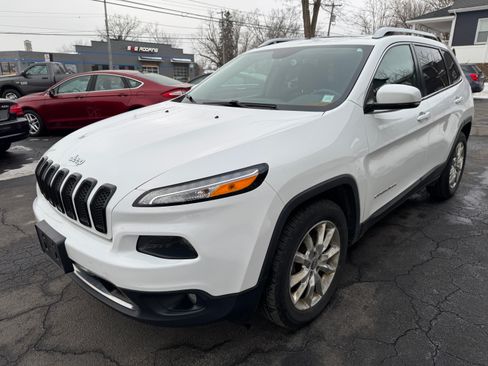 Used 2015 Jeep Cherokee Limited image 3