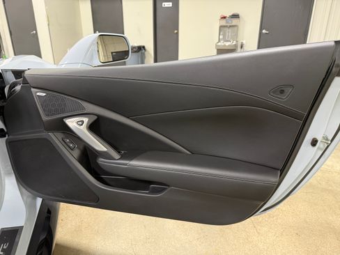 Used 2019 Chevrolet Corvette Grand Sport Coupe w/ 2LT RWD image 27
