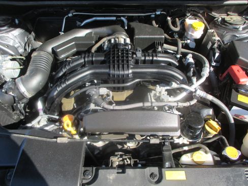 Used 2019 Subaru Impreza 2.0i Premium image 17