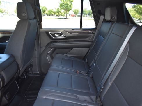 Used 2023 Chevrolet Tahoe 4WD image 31